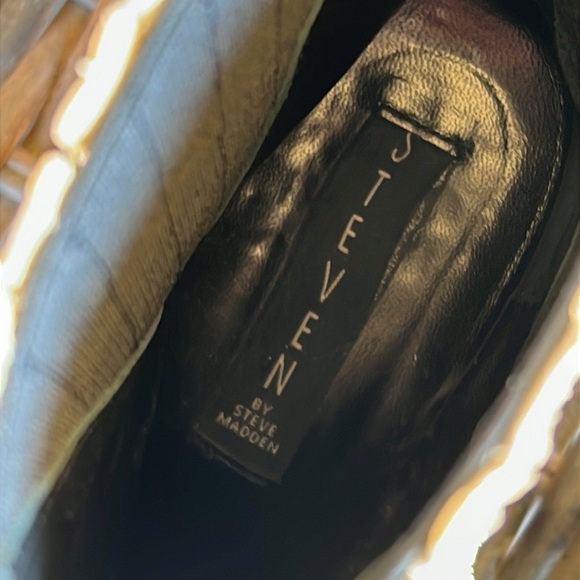 Real Snake Skin Steven by Steve Madden Chelsea booties, western chic, cream,sz 9 - Picture 15 of 17